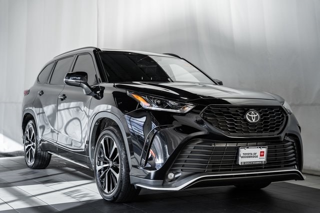 2022 Toyota Highlander XSE's photo