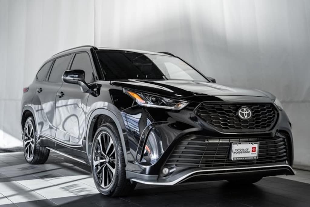 Used 2022 Toyota Highlander XSE SUV