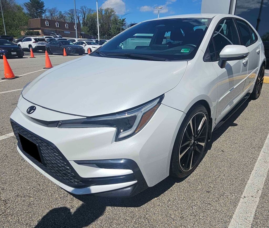 Used 2023 Toyota Corolla SE Sedan