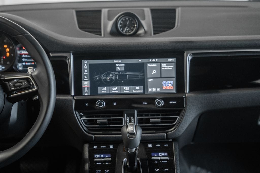 2022 Porsche Macan Base - Photo 19