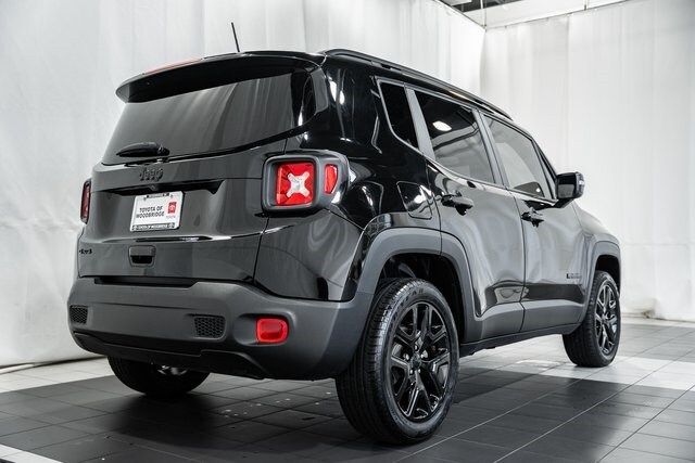 2023 Jeep Renegade Altitude photo 3