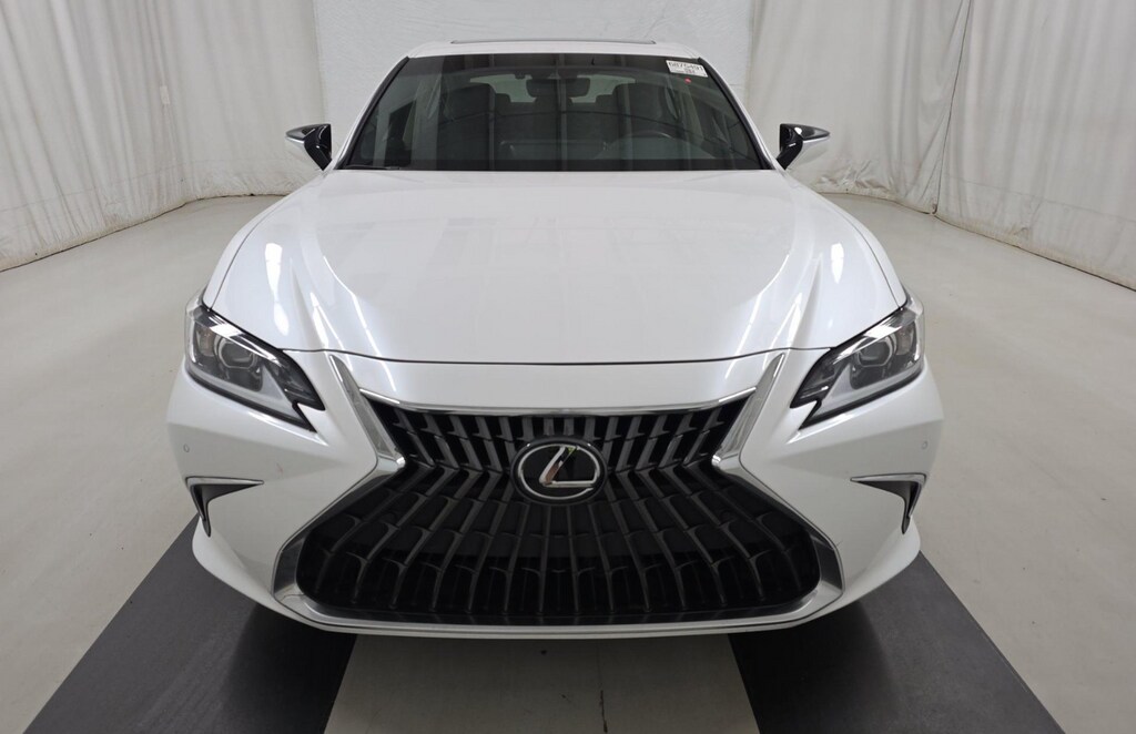 Used 2025 Lexus ES 300h Sedan