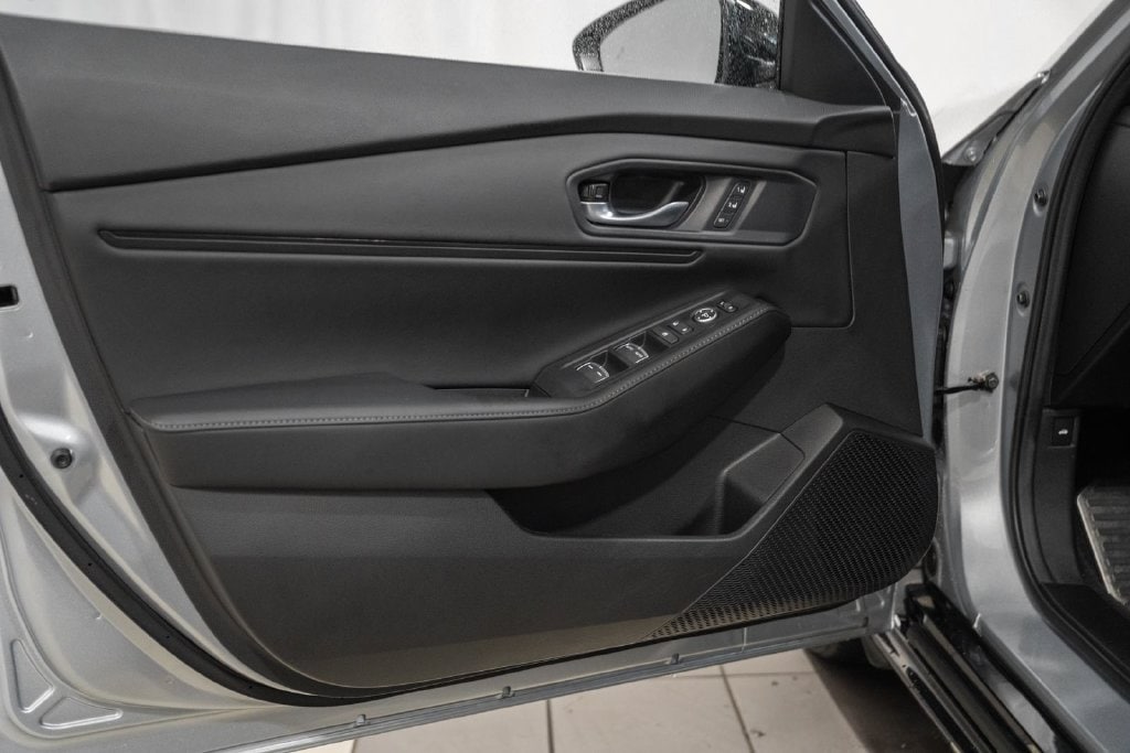 2025 Honda Accord Hybrid Sport-L - Photo 28