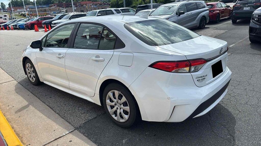 Used 2022 Toyota Corolla LE Sedan