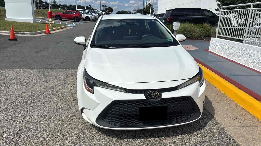 Used 2022 Toyota Corolla LE Sedan