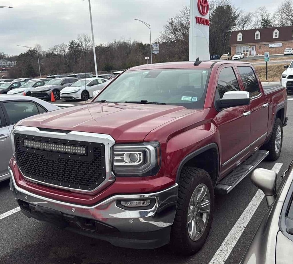 Used 2018 GMC Sierra 1500 SLT Truck