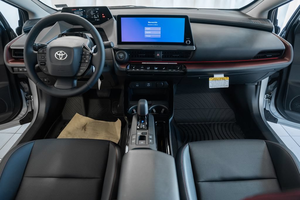 2026 Toyota Prius Plug-in Hybrid XSE - Photo 16