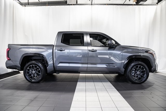 2024 Toyota Tundra Platinum photo 3