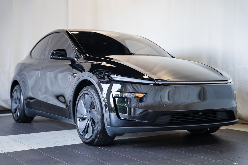 2026 Tesla Model Y Long Range Dual Motor All-Wheel Drive's photo