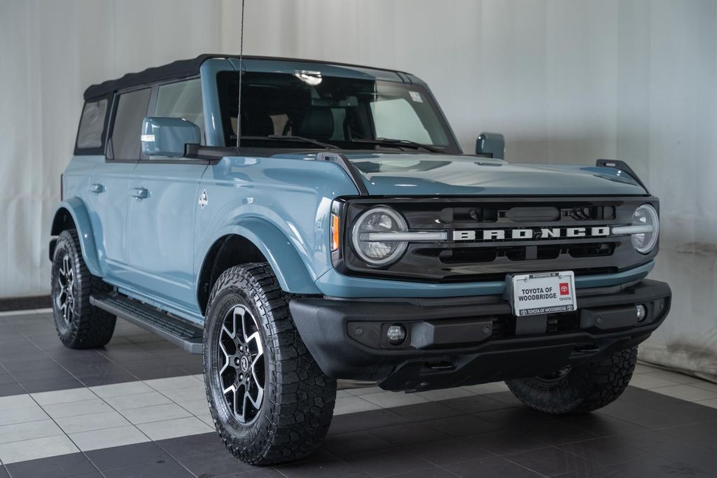 2021 Ford Bronco 4-Door Outer Banks