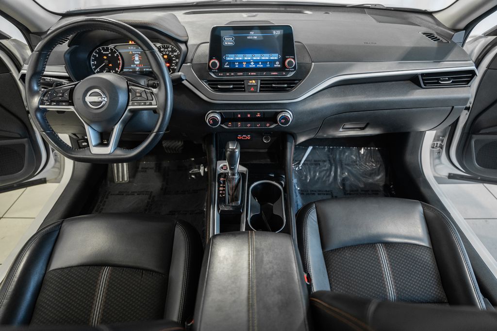2024 Nissan Altima SR - Photo 17