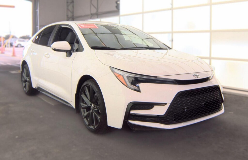Used 2025 Toyota Corolla SE Sedan