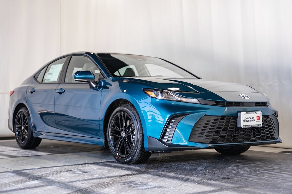 2026 Toyota Camry SE Sedan