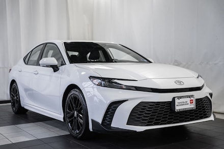 2025 Toyota Camry SE Sedan