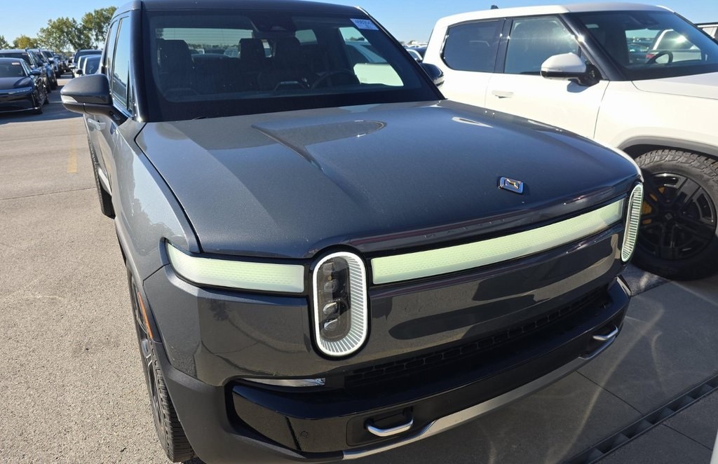 Used 2022 Rivian R1T Adventure with VIN 7FCTGAAA3NN014615 for sale in Woodbridge, VA