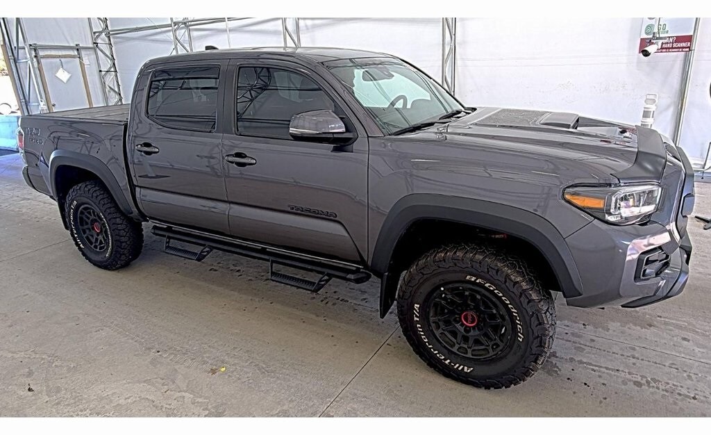 2022 Toyota Tacoma TRD Pro photo 2