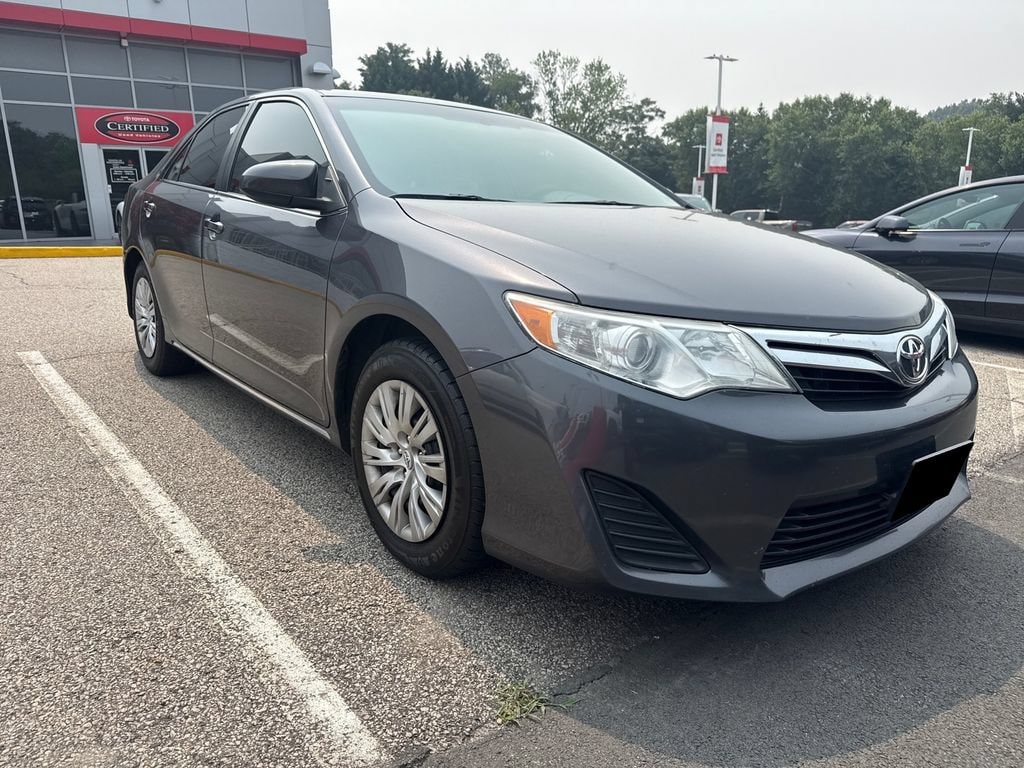 Used 2014 Toyota Camry LE Sedan
