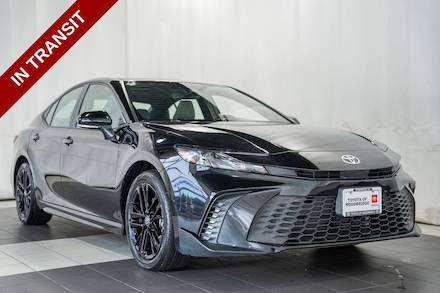 2025 Toyota Camry SE Sedan