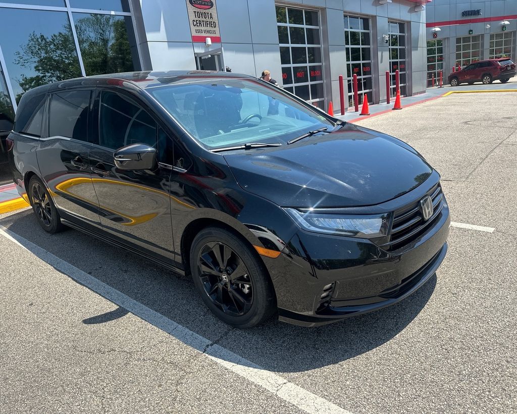 2024 Honda Odyssey SPORT's photo