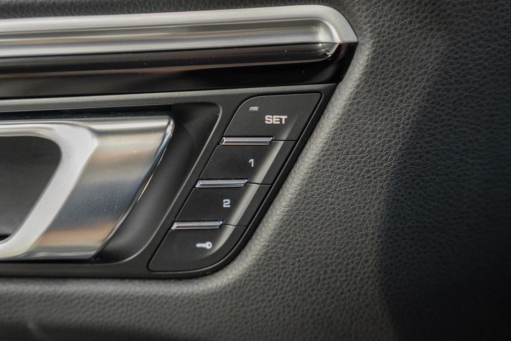 2022 Porsche Macan Base - Photo 39