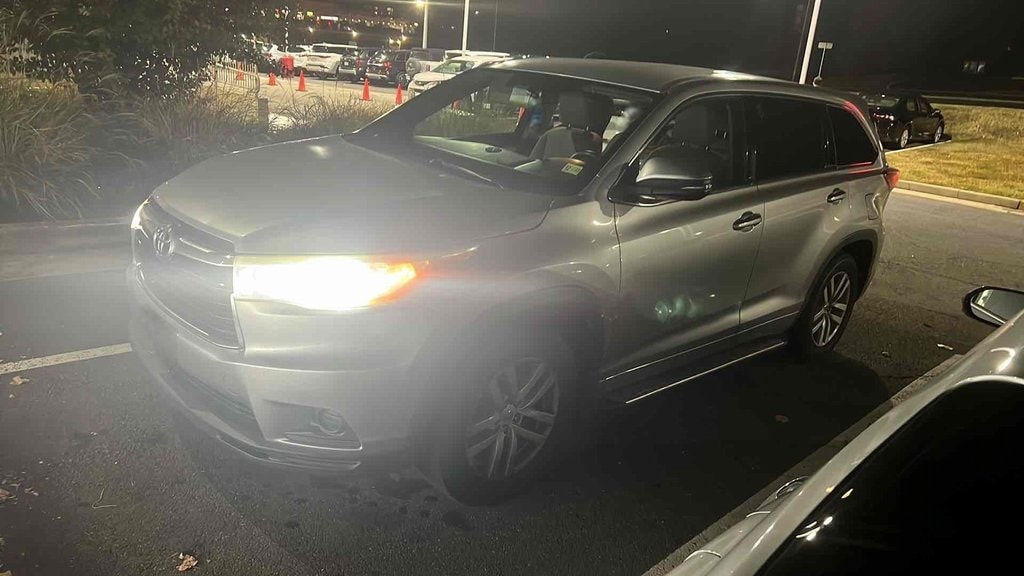 Used 2014 Toyota Highlander LE SUV