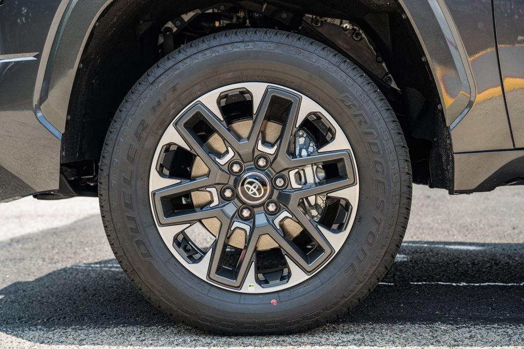 2026 Toyota Tundra Limited - Photo 16