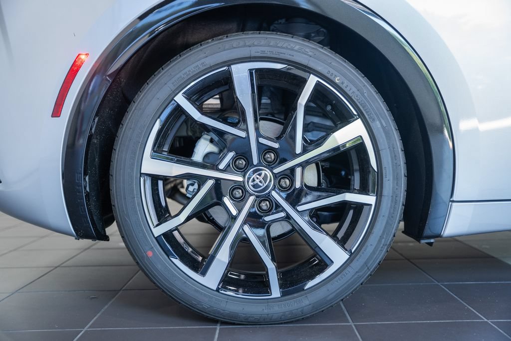 2026 Toyota Prius Plug-in Hybrid XSE - Photo 14