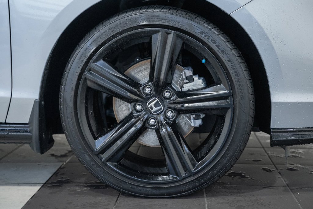 2025 Honda Accord Hybrid Sport-L - Photo 12