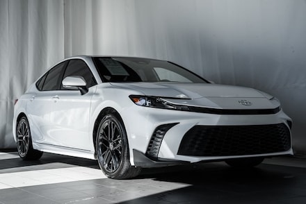 2025 Toyota Camry SE Sedan
