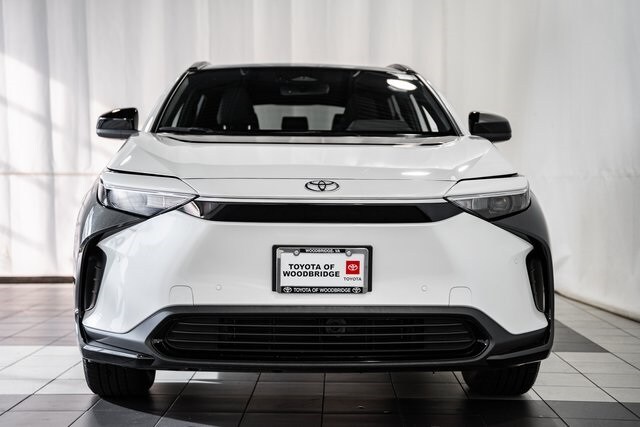 2023 Toyota bZ4X XLE photo 2