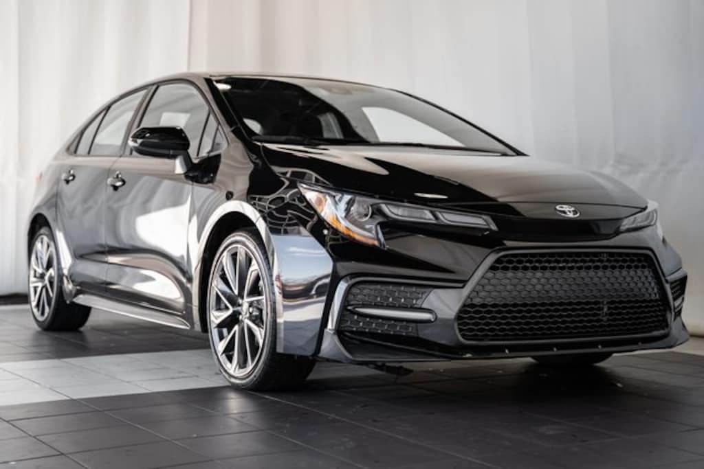 Used 2022 Toyota Corolla SE Sedan