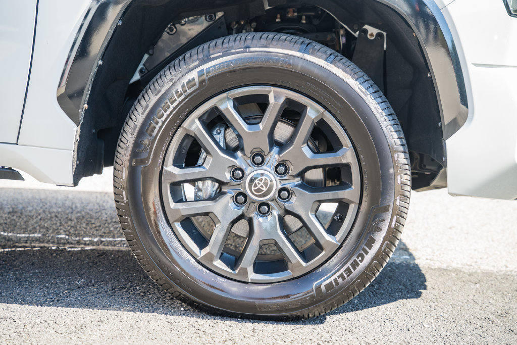 2024 Toyota Tundra Platinum - Photo 17