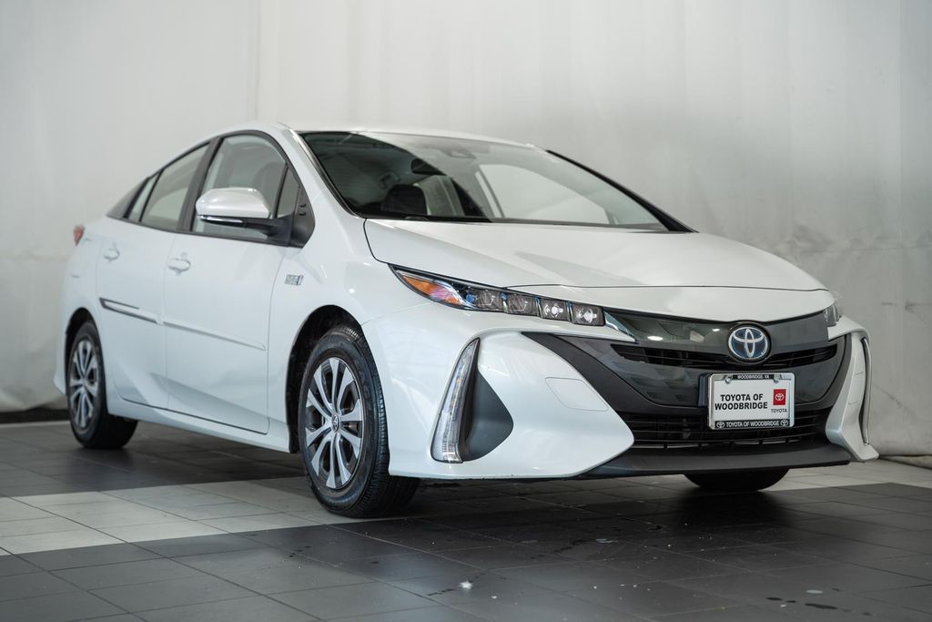 2022 Toyota Prius Prime XLE
