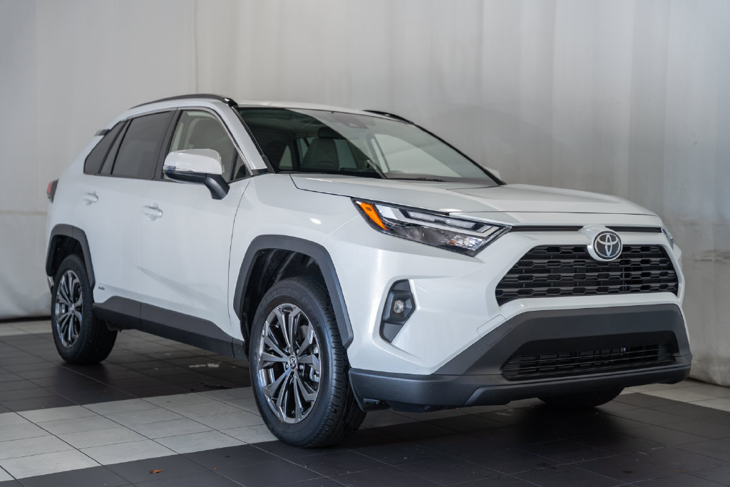 2025 Toyota RAV4 Hybrid XLE Premium SUV