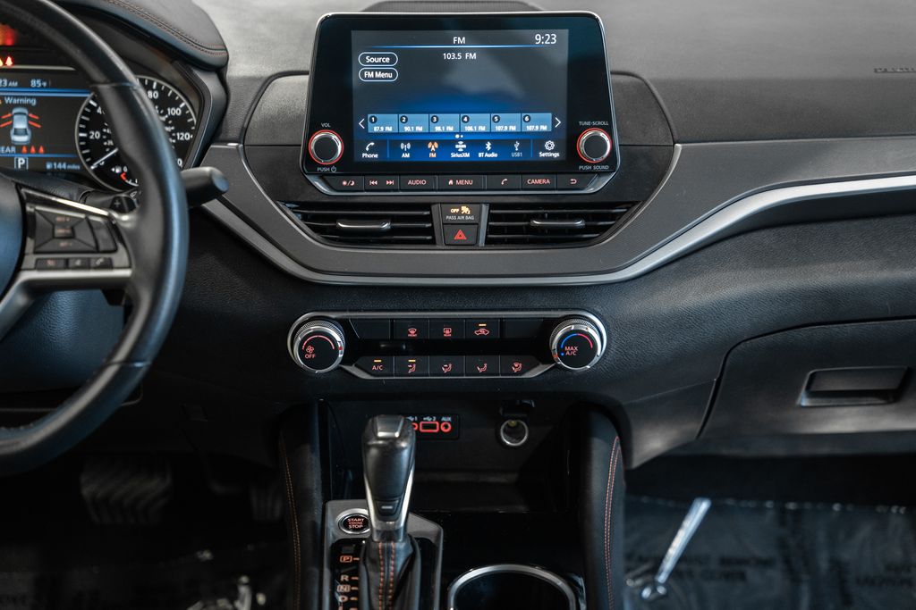 2024 Nissan Altima SR - Photo 18