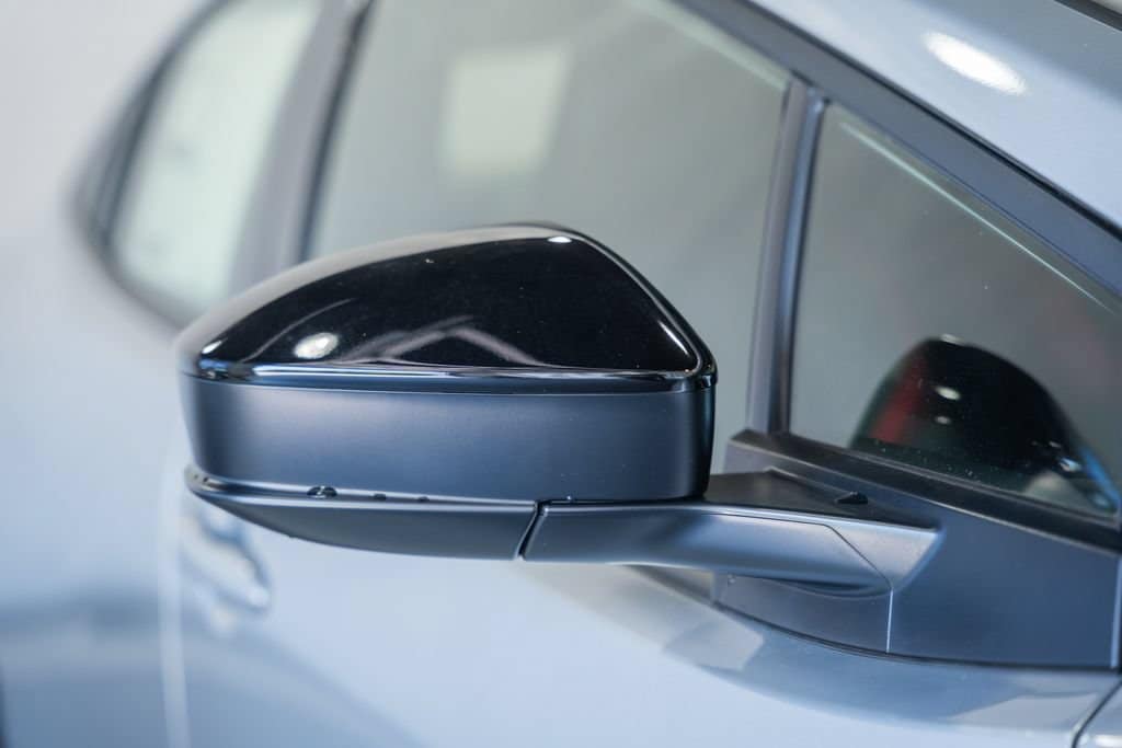 2026 Toyota Prius Plug-in Hybrid XSE - Photo 12