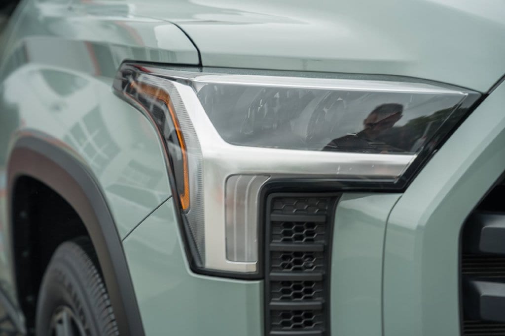 2025 Toyota Tundra Limited - Photo 11