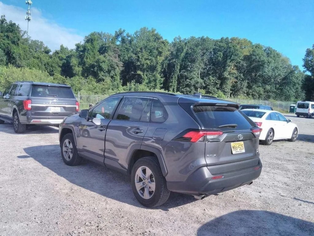 Used 2022 Toyota RAV4 XLE with VIN 2T3P1RFV6NW266693 for sale in Northfield, Minnesota