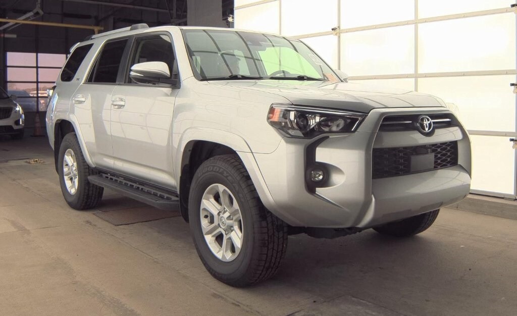 2022 Toyota 4Runner SR5 Premium photo 2