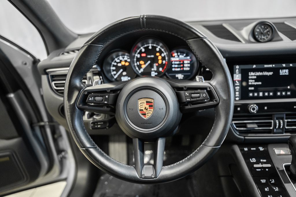 2022 Porsche Macan Base - Photo 27