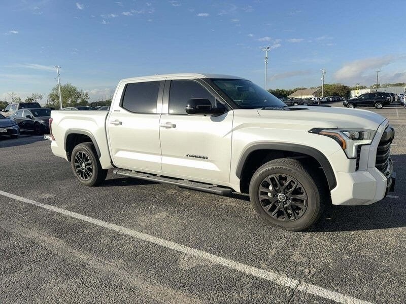 2024 Toyota Tundra Limited photo 2