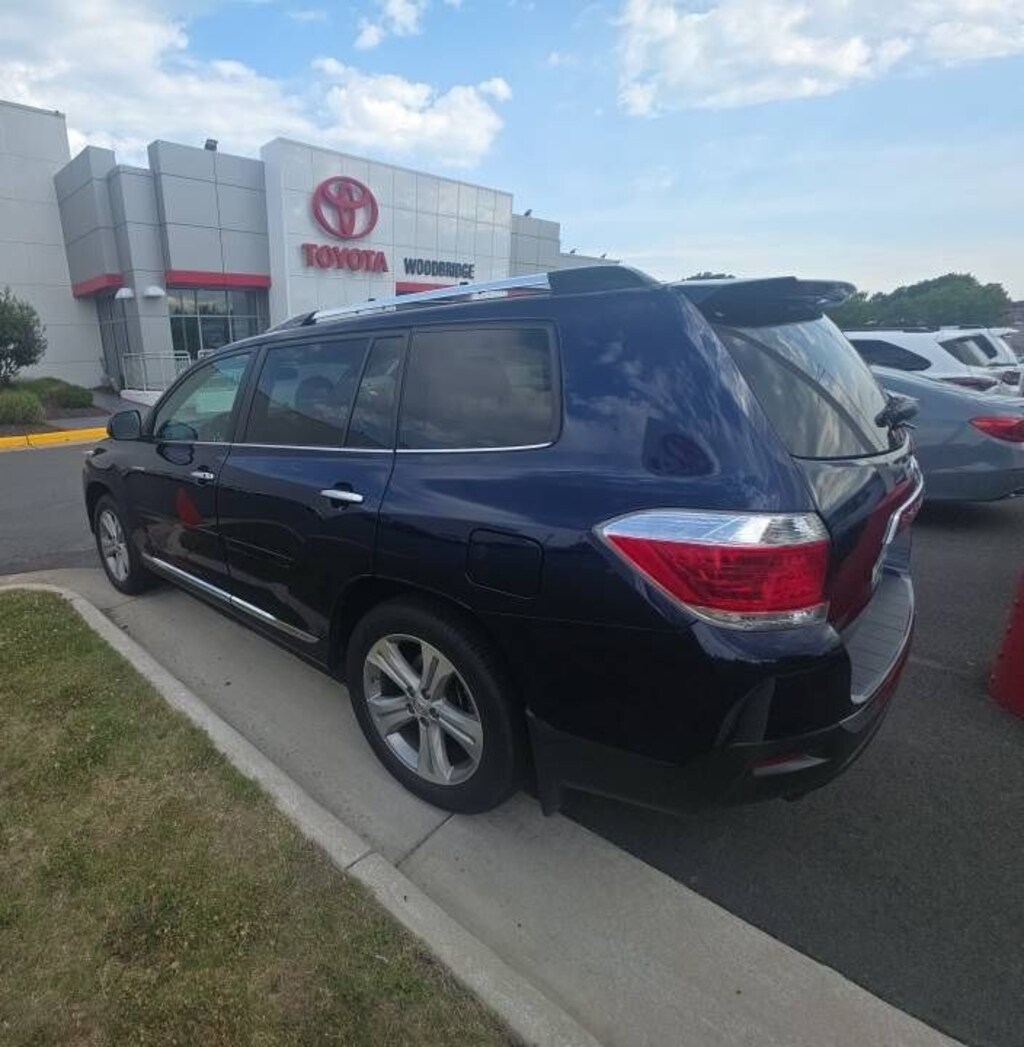 Used 2012 Toyota Highlander Limited SUV