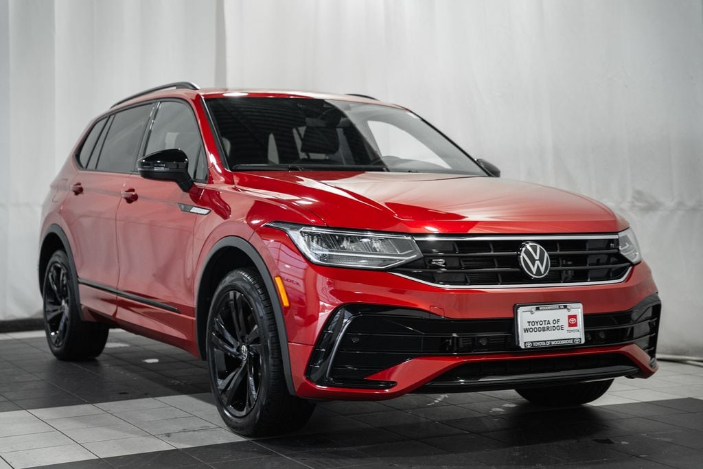 2024 Volkswagen Tiguan SE R-LINE BLACK