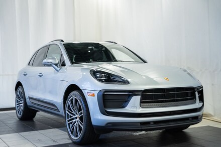 2022 Porsche Macan Base SUV