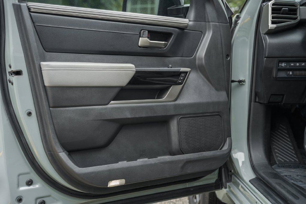 2025 Toyota Tundra Limited - Photo 19