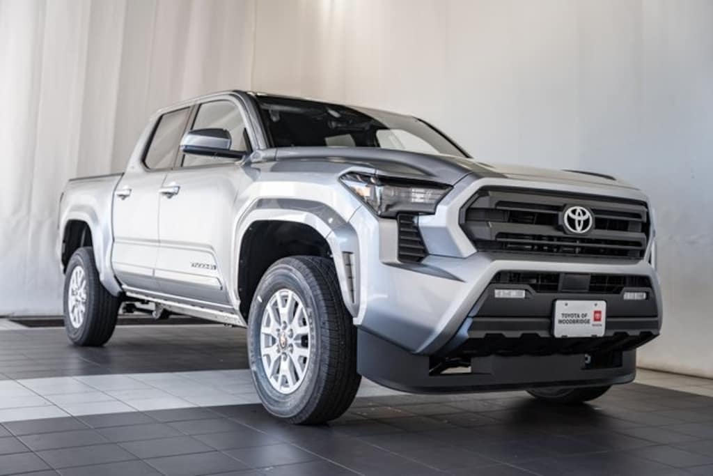 New 2025 Toyota Tacoma SR5 Truck Double Cab
