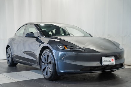 2025 Tesla Model 3 Long Range Sedan