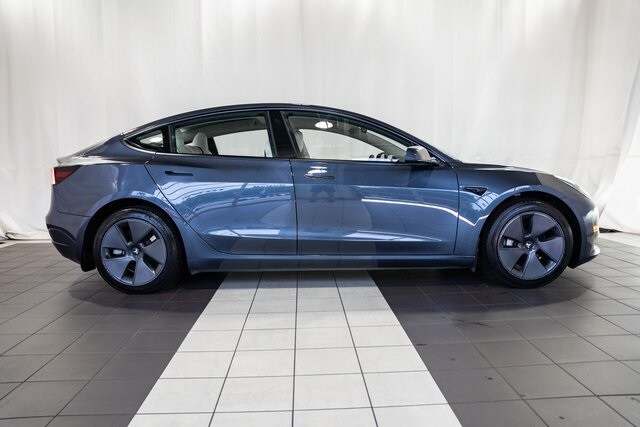 2023 Tesla Model 3 photo 3