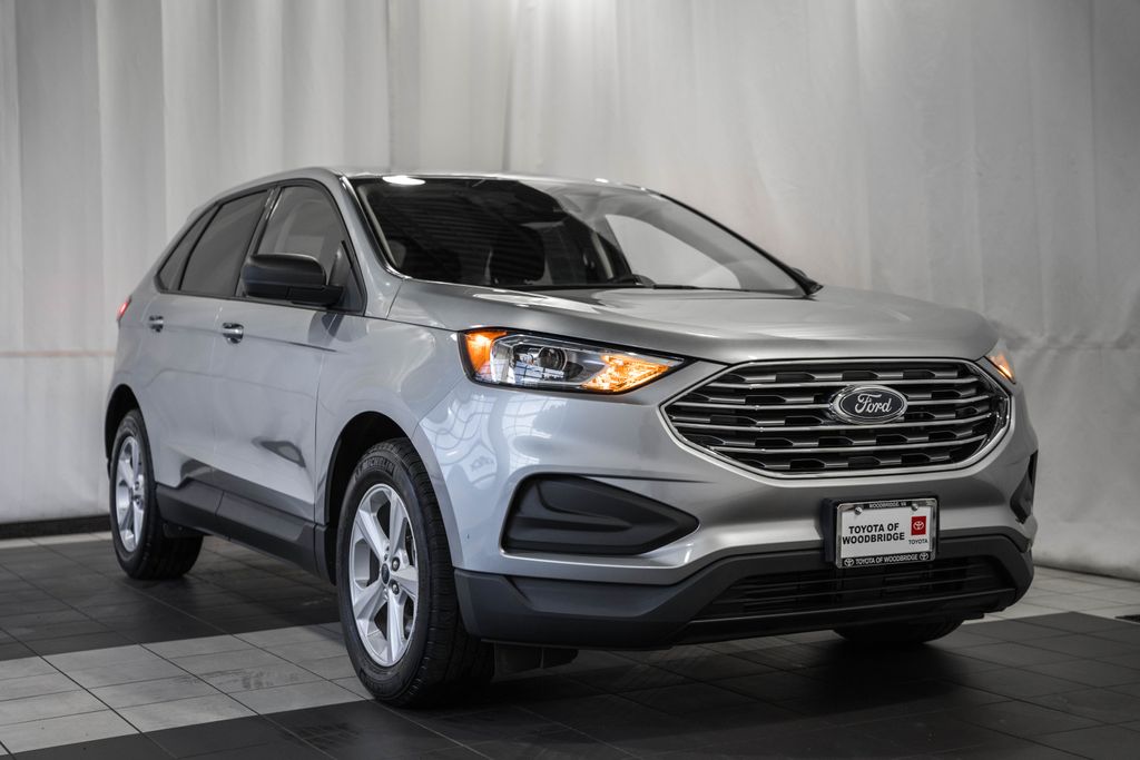 2022 Ford Edge SE