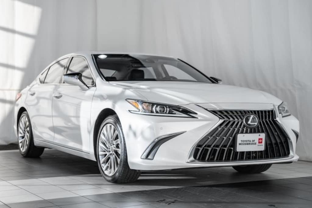 Used 2023 Lexus ES 300h Luxury Sedan